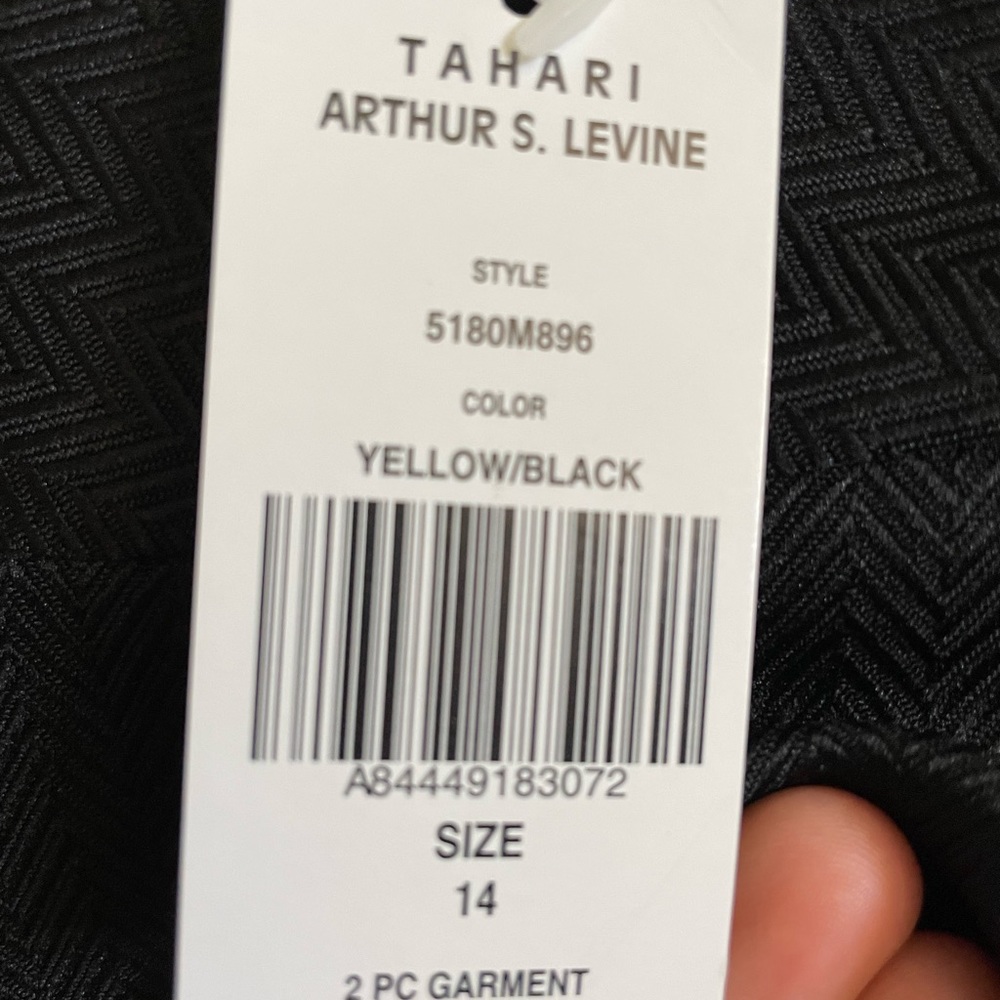 NEW NOT WORN EVER